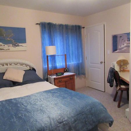Davis Bay Bed & Breakfast Sechelt Buitenkant foto