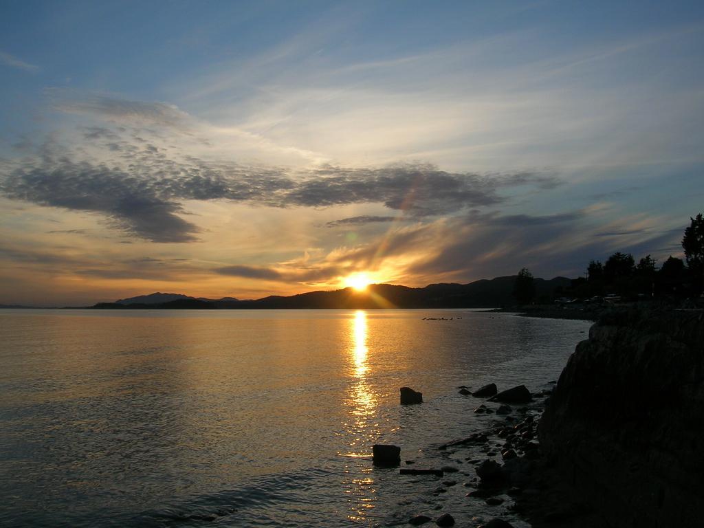 Davis Bay Bed & Breakfast Sechelt Buitenkant foto